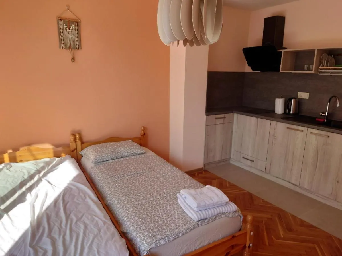 Yanov'S Homestay Varna